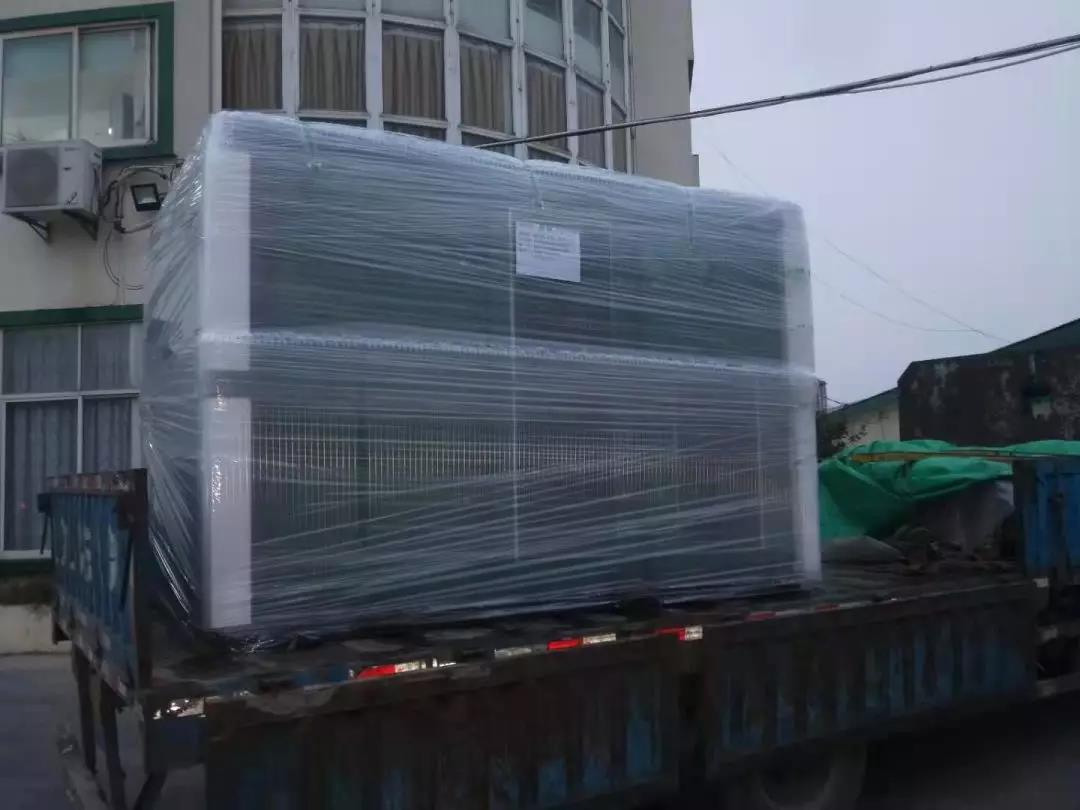 薩震節(jié)能空壓機