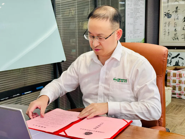 薩震節(jié)能空壓機(jī)